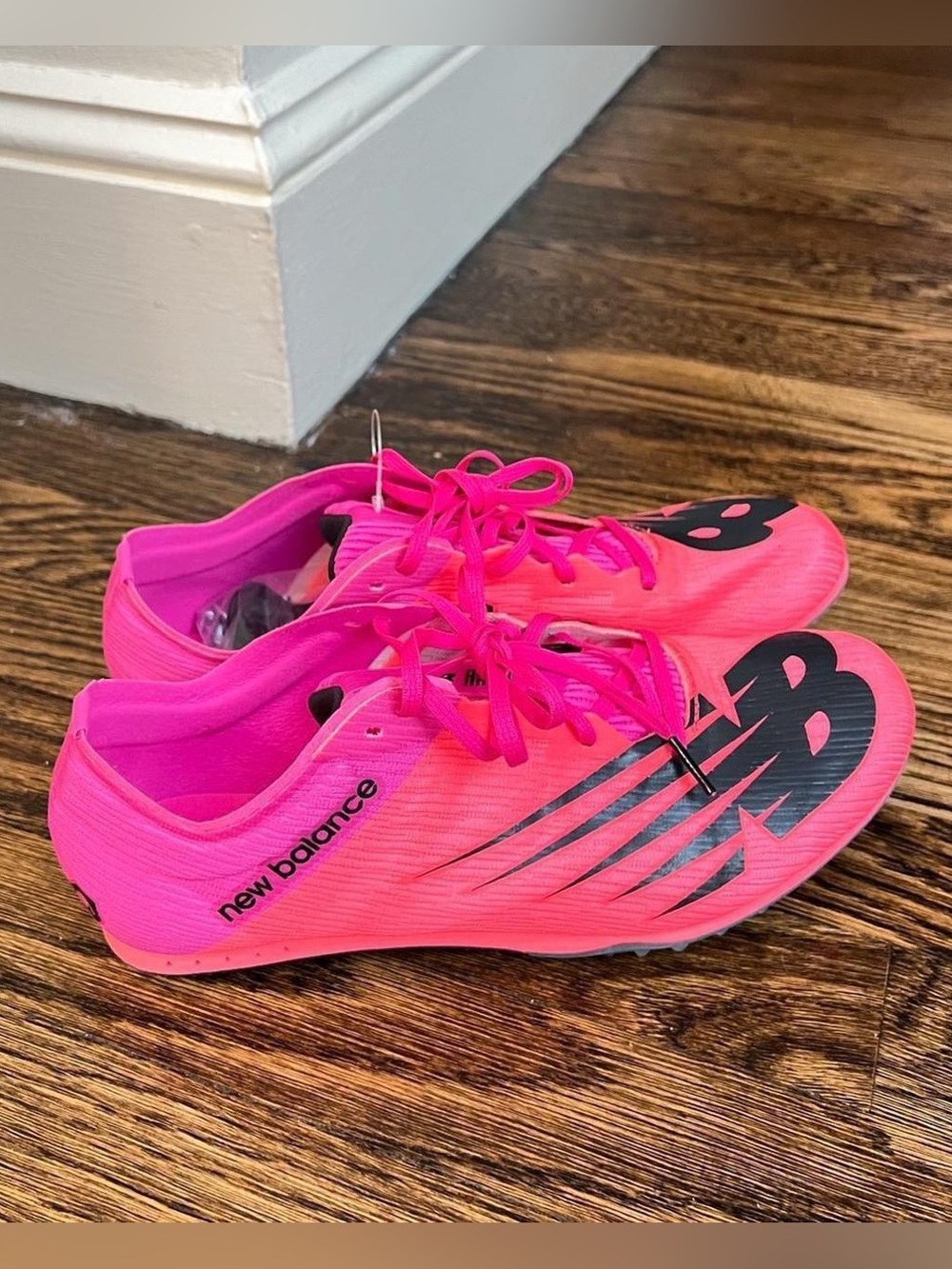new balance MD500v7 running spikes
NWT